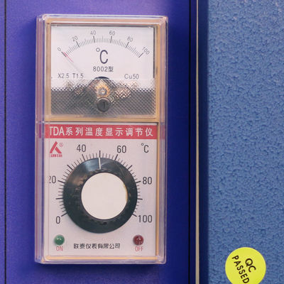 인큐베이터 65C 데스크탑 벤치탑 인큐베이터를 가열시키는 피드 제어